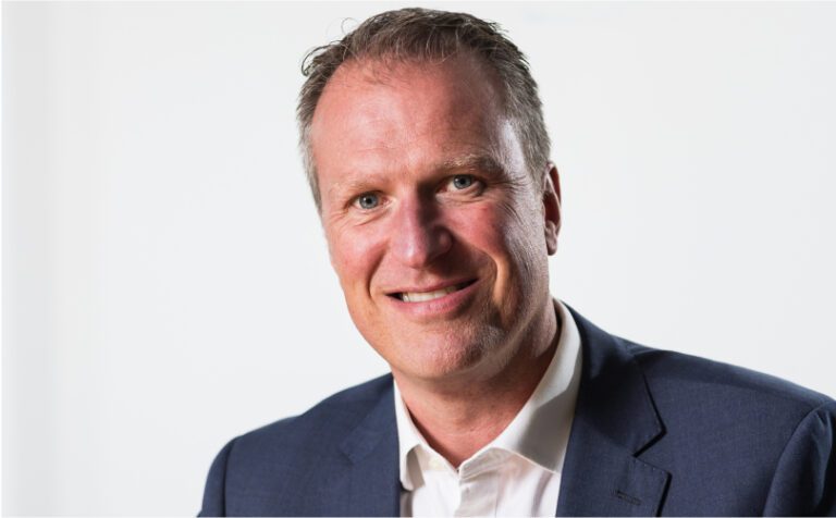 Simon Oldham, Managing Director